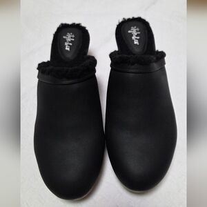 NIB Style & Co Black Women's Slip-On Clogs Sherpa Lined
